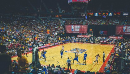 ayx体育博彩-“迎难而上：极端天气中的生存与速度”，极端天气有利的一面